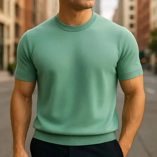 Round neck, short sleeves, slim fit, solid color, stylish knit sweater