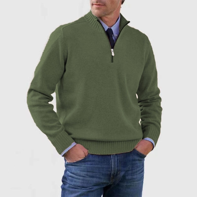 Knitted sweater with zipper
